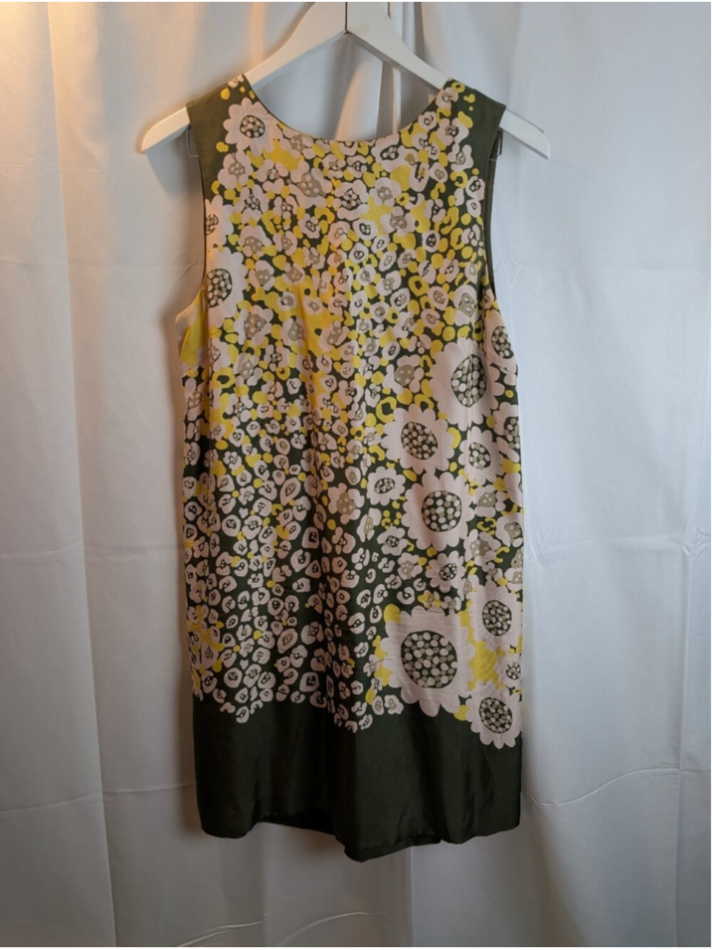 Red Valentino Floral Print Dress size 8 in EUC Let this Red Valentino Floral P